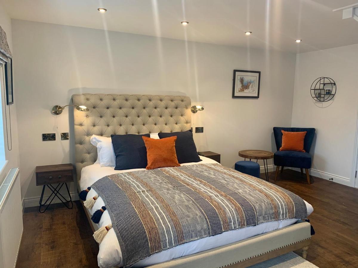 Upstairs At 33 - Self Check In Boutique Accommodation In Worcester Centre エクステリア 写真
