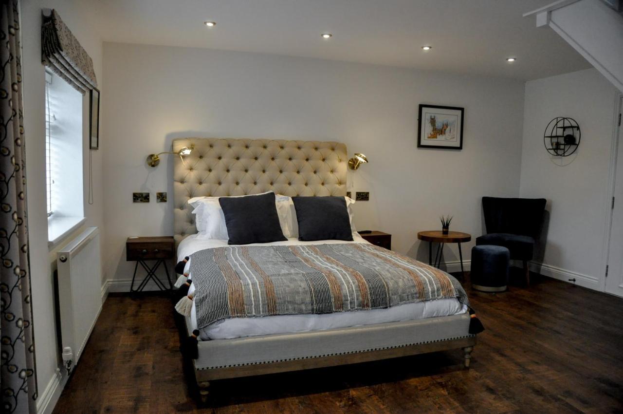 Upstairs At 33 - Self Check In Boutique Accommodation In Worcester Centre エクステリア 写真